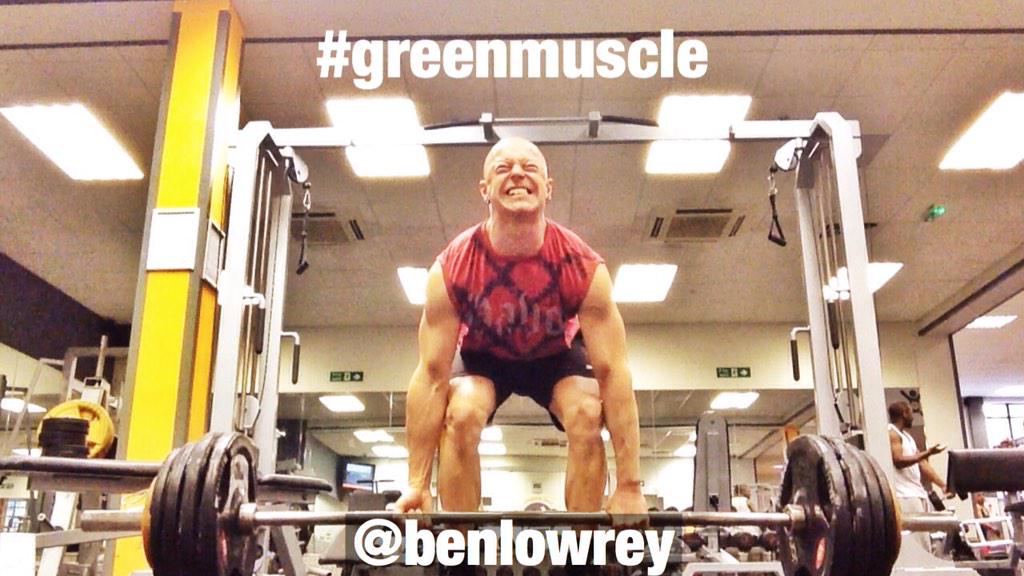 benlowrey's tweet image. Green Muscle 160kg #deadlift #interviewguest #radio #bodybuilding #fitness #greenjuice about.me/benlowrey