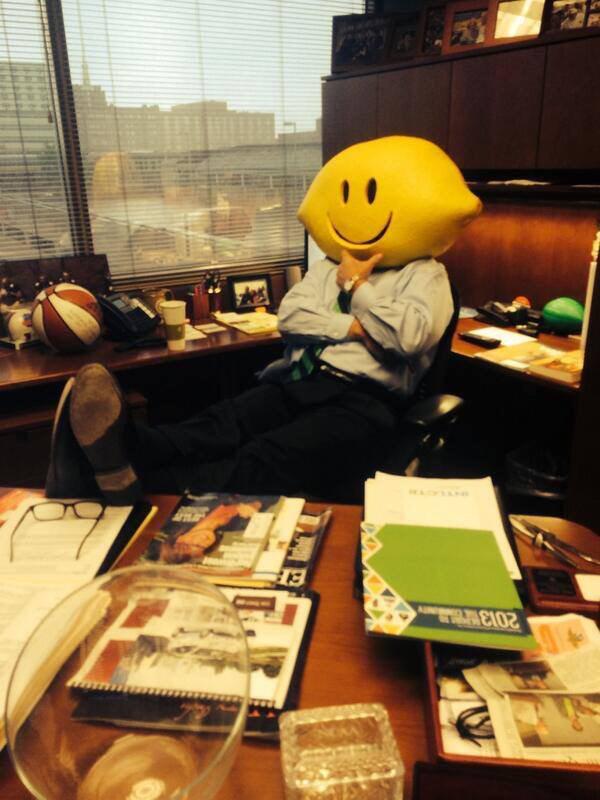 lemonadedayindy's tweet photo. #tbt #LDIndy14 @GerryDick rockin' lemonhead! Glad to have the continued support of Gerry & @IIB! #localcollabs http://t.co/kqzDUKtsY3