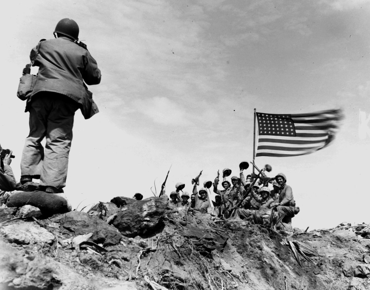 USMC's tweet photo. "We pledge to you to keep the spirit of Iwo Jima alive."— @GenDunford http://t.co/k6wKnPXul2