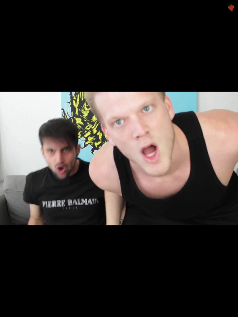 fandomoverloads tweet picture