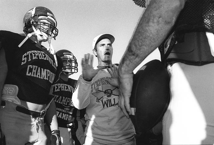 Sean_Doerre's tweet image. Two former Texas high school coaches facing off under the Friday Night Lights. #SicSMU #TexasForever