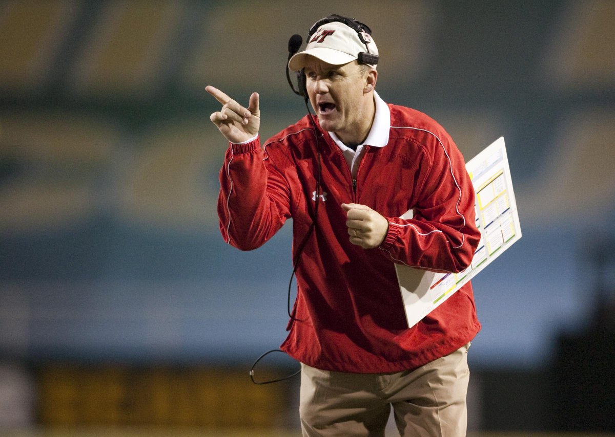 Sean_Doerre's tweet image. Two former Texas high school coaches facing off under the Friday Night Lights. #SicSMU #TexasForever