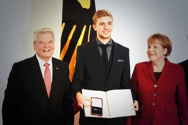 Happy birthday mz Christoph Kramer 

Please father my children. 