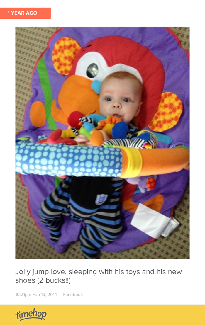 jayelleque89's tweet photo. so little!!!!  miss.him this small!!  http://t.co/YHtVjVXpZZ http://t.co/hYMnV59dhG