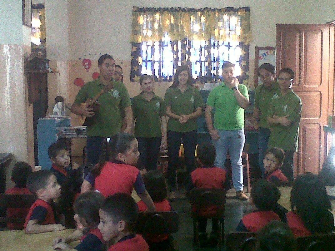 luisanRojg's tweet photo. #ElSistemaCumple40  @CoroSinfonicoJM  #Merida @fosjiem @elsistema http://t.co/3a0lRppDEX