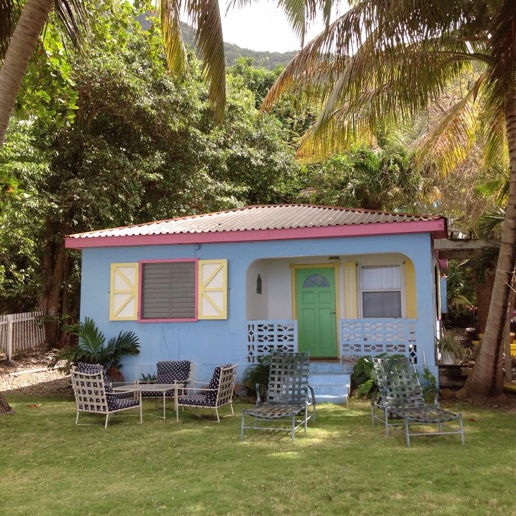 RusticDrift's tweet image. Living in my dream home for two weeks.  #beachshacklife