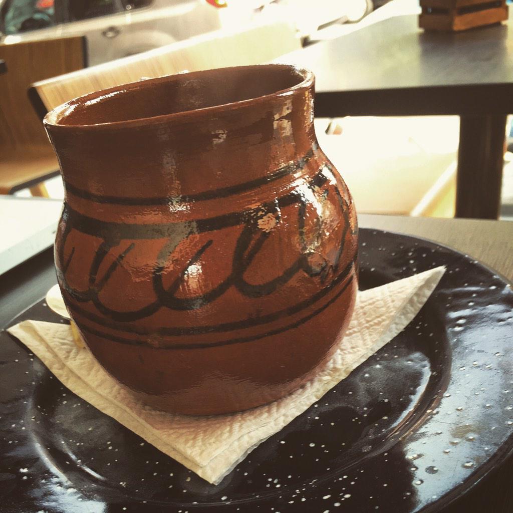 Qué mejor que un café de olla a medio día.. ¡Ven por uno a XOLO!