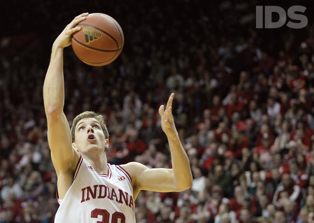 ids_visuals's tweet photo. HALFTIME: Indiana, 29, Purdue, 27. PHOTOS: @Ben_Mikesell http://t.co/a34qESfmiS