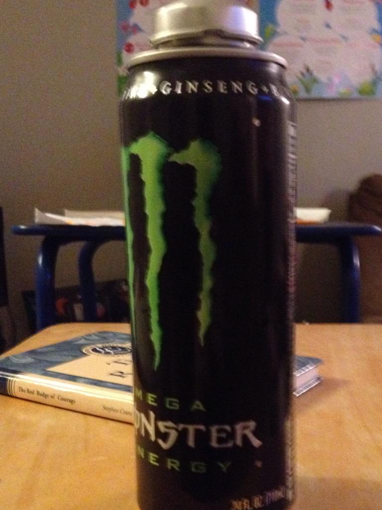 MichleTodd's tweet photo. 24oz of liquid cocane, http://t.co/Xk6YVR346E