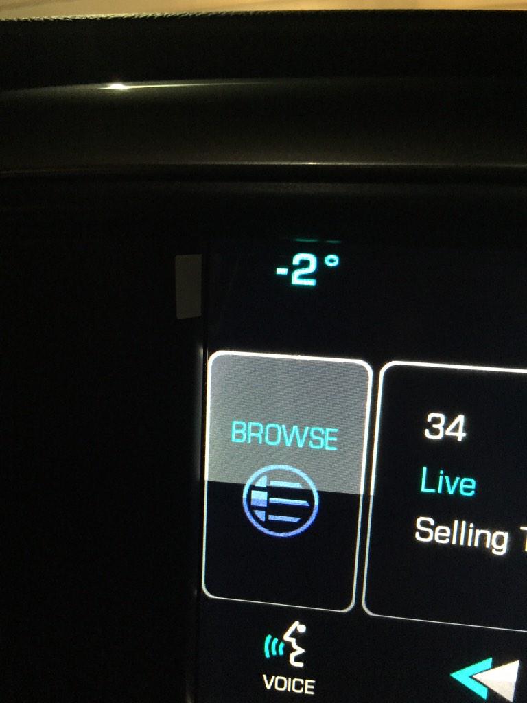 LeslieCollett's tweet photo. Wow. That's cold. Why aren't we in Florida?!?! @BamagirlRUNS #toocold #elsagoaway http://t.co/h8C5VN2ejT