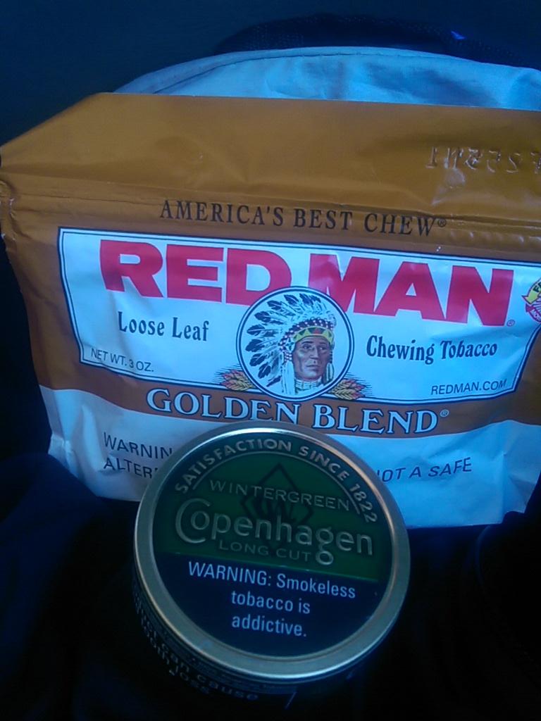 xaviee_21's tweet photo. Bout to be a dope hunt. #PackingBombs 🐗💯👌 http://t.co/cy7quYsNdR