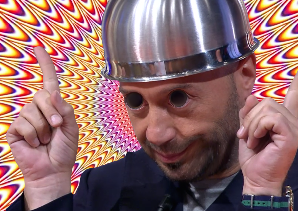 alessandro_db's tweet photo. Ecco @Jbastianich in versione Psycho lumaca #MasterChefIt http://t.co/psmhF6uFQQ