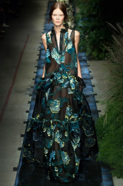 Our sr style &amp; market editor <a href="/tylerfranch/">Tyler Franch</a> is off to #LFW! The 3 shows he can’t wait to see --> ow.ly/JlynW