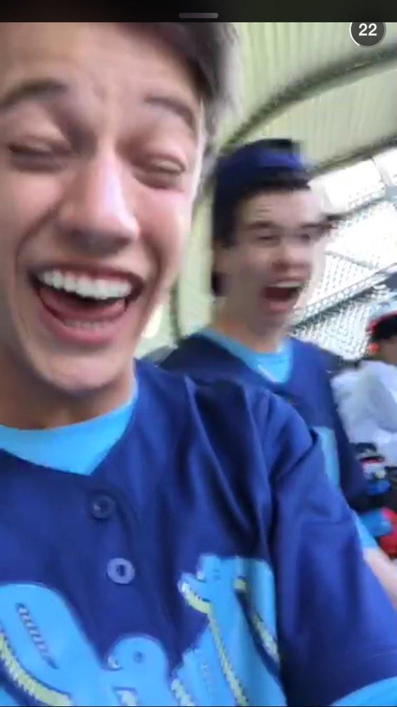 manodpro's tweet photo. @camerondallas @Nashgrier the 2 of them together make me smile so freaking much http://t.co/Xu0QHYizWI