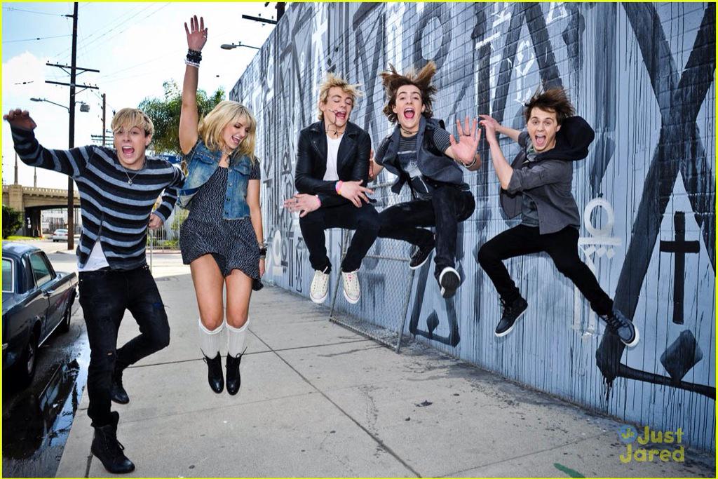 Группа neverlove участники. R5 видео. R5 видео. R5. R5 opljl.