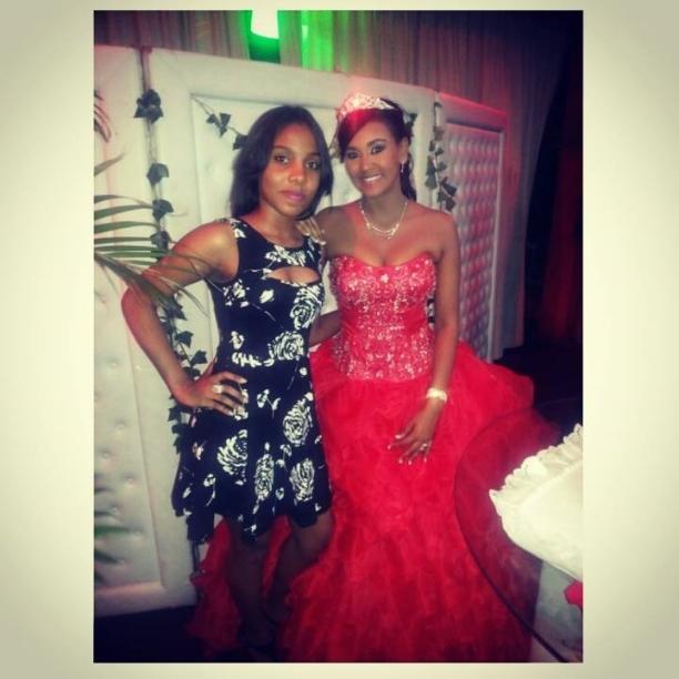 Miira_Barbie's tweet photo. Mis XV http://t.co/UsqRVQwudM