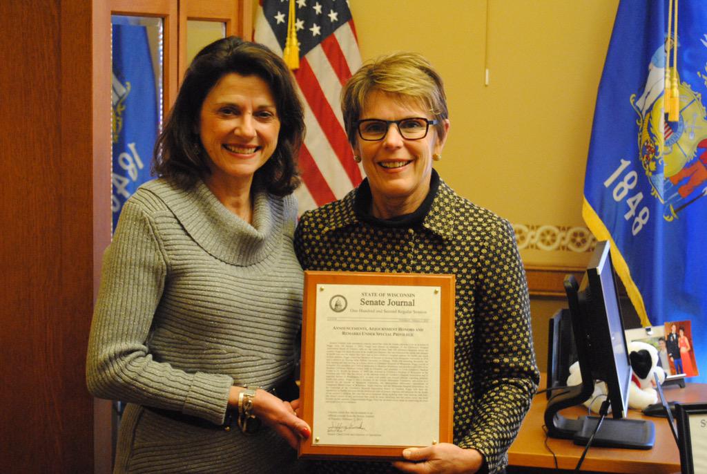 LeahVukmir's tweet image. .@childhealthwi CEO Peggy Troy: Congrats on election to Chair of Children's Hosp. Assoc. Board. #RNLeadership