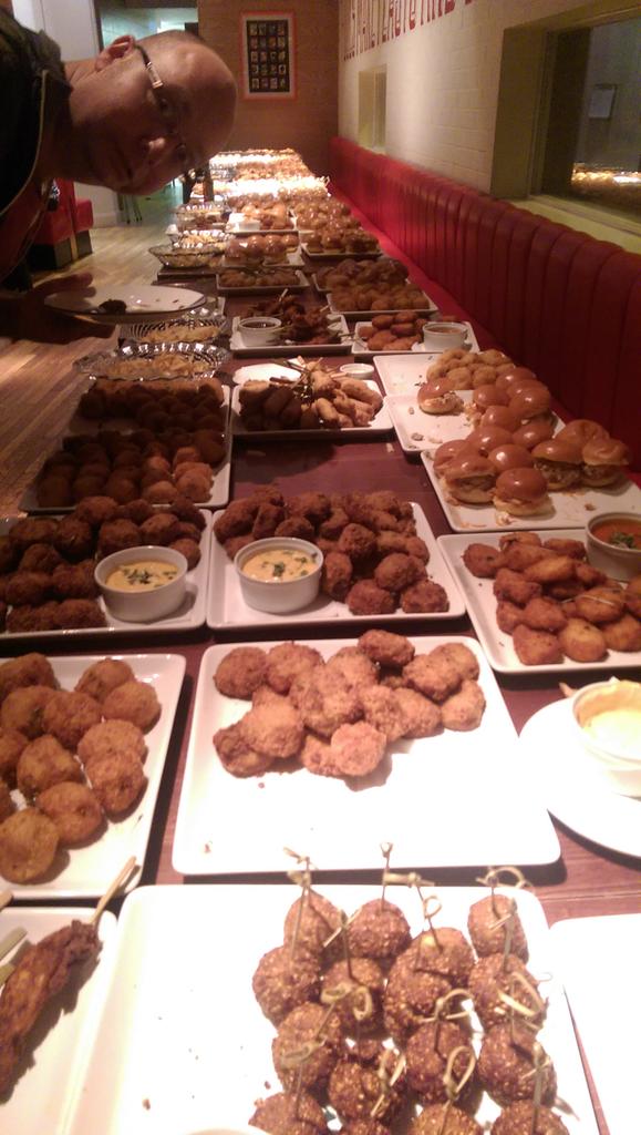 fazy's tweet image. Hey guys, there&apos;s still some food left if you want some! #phpuk15