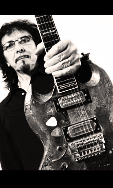 Happy Birthday Tony Iommi!!! 19/02/1948 