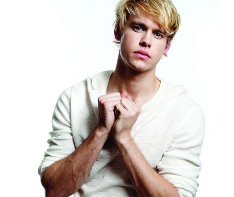  Happy Birthday hottie!

¡No te pierdas el especial que le hicimos!

-->  