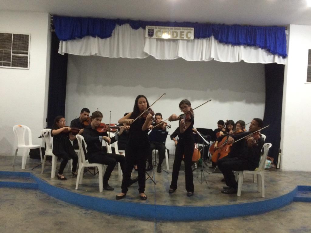 RJMC88's tweet photo. #ElSistemaCumple40 concierto en el colegio de ingenieros #caraboboarriba @AdrianyGomez @OSJCARABOBO http://t.co/v2vrvbr2Oi