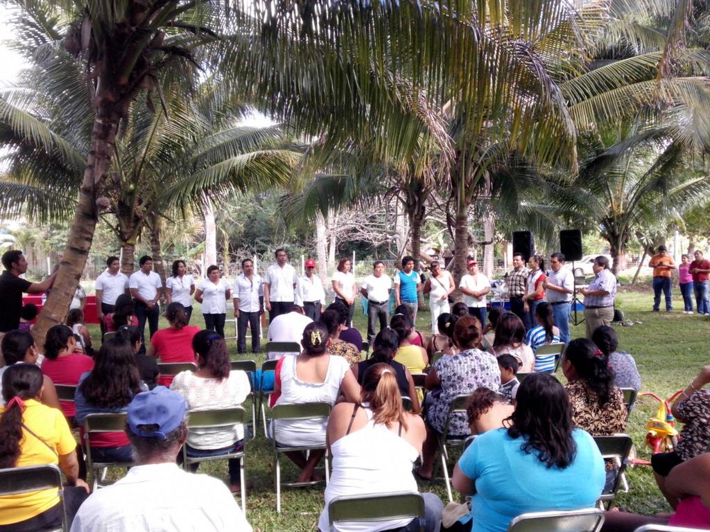 rocalan's tweet photo. @RED_CIUDADANA_  reunion de promotores y toma de protesta del comité del frente ciudadano de la Ribera del rio hondo. http://t.co/Ld7XNrKPJ0
