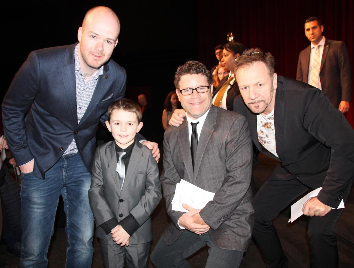 prokick's tweet photo. #CheckOut my #Blog #RileyHamilton I'm in #LA with #boogalooandGraham #nominated for #Oscars http://t.co/c1gds456yr http://t.co/kfGPdyhc8p