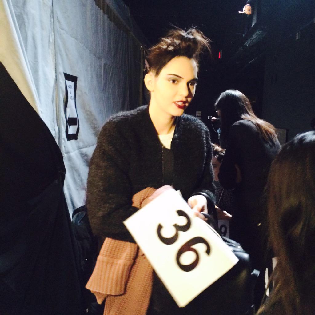 TeenVogue's tweet photo. Keeping up with @KendallJenner? @ElaineWelteroth &amp; @JLMinkoff caught her @MarcJacobsIntl before &amp; after looks #nyfw http://t.co/HIajx5lkm2