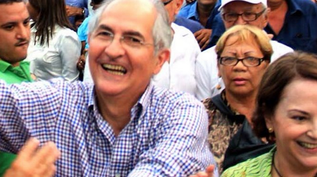 DolarToday's tweet photo. ¡Fuerza Antonio! Venezuela y la comunidad internacional están contigo, la dictadura esta DESATADA Y AGONIZA! http://t.co/NHnLfrvIsU