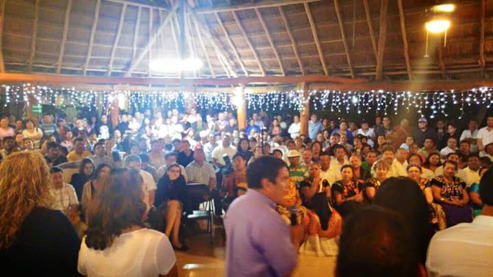 rocalan's tweet photo. @RED_CIUDADANA_ Reunión de evaluacion con promotores de Benito Juárez y con Eduardo Ovando. !!Somos Muchos Y #sumate http://t.co/sErwpwmobw