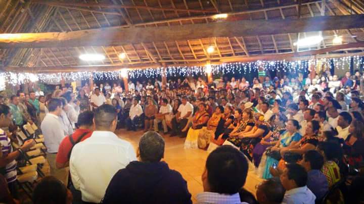 rocalan's tweet photo. @RED_CIUDADANA_ Reunión de evaluacion con promotores de Benito Juárez y con Eduardo Ovando. !!Somos Muchos Y #sumate http://t.co/sErwpwmobw