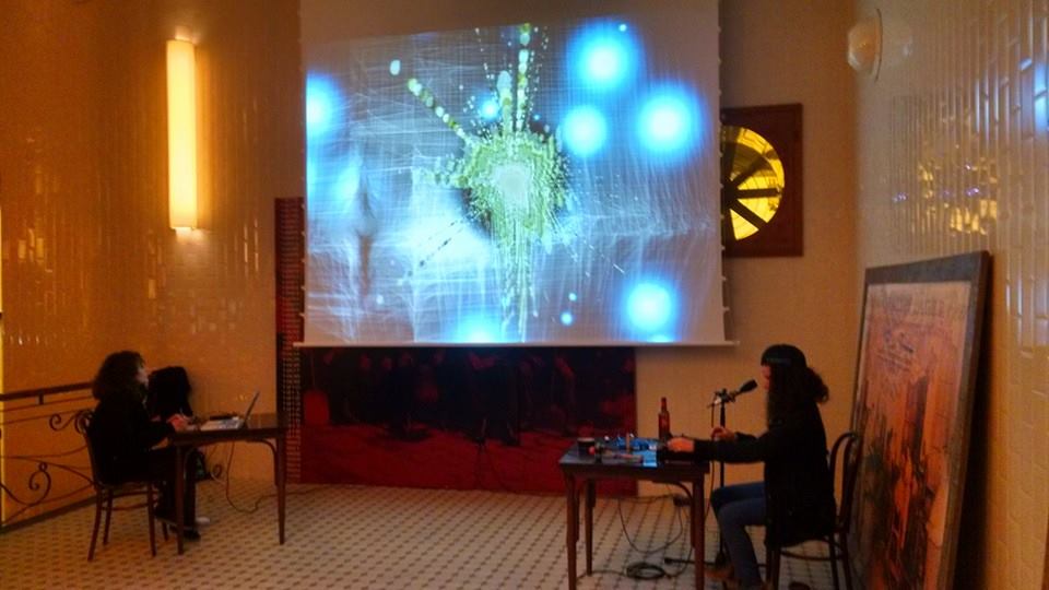 mongerosa's tweet photo. Live music & visuals today at @EstrellaDammCat with @LaCrisArts & @albagcorral #girlsInTech @imaginecc
#cretivecode http://t.co/jBZAfAVGZI