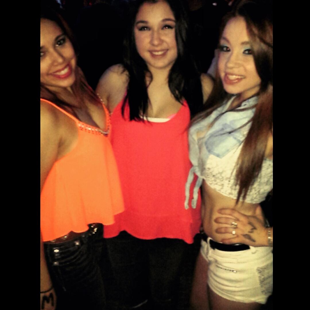 ethridge94's tweet image. Sexy ladies😍