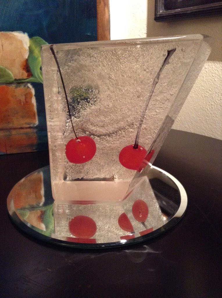 queenxdiamandis's tweet photo. @MarinasDiamonds Saw a few glass cherries today! #FrootOfTheMonth http://t.co/zFmLHK2r8s