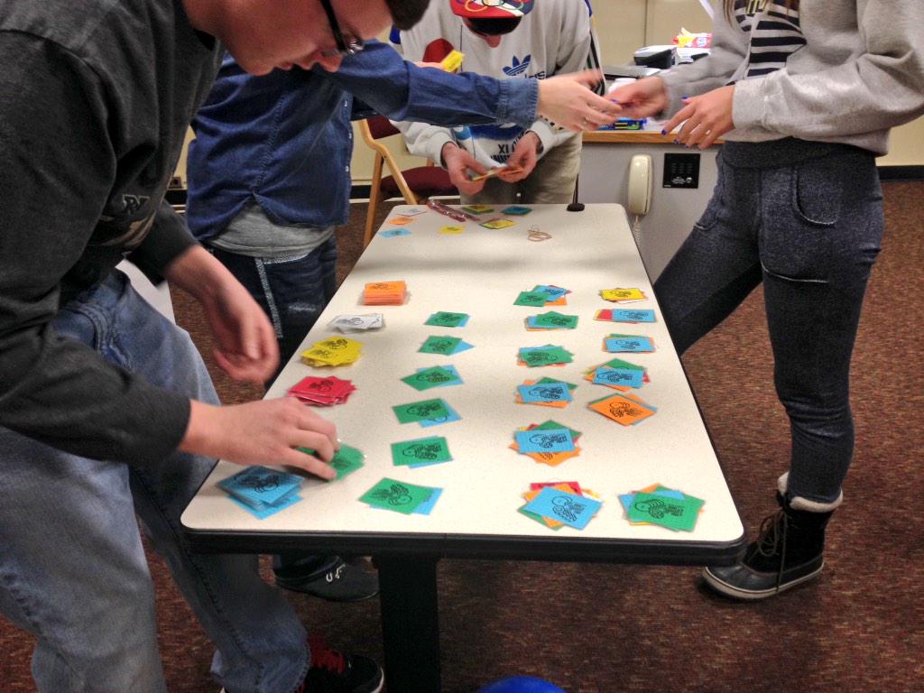 CMU_Leadership's tweet photo. #AlphaLead week 4! The participants are going through a simulation on diversity. http://t.co/T3cNwjJTwA