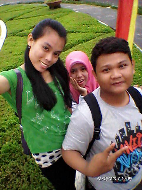 wulankejora1582's tweet photo. Quality time ...
Seharian bersama kalian @indra lesmana @lyna sinaga http://t.co/lGQ4jbIR6g