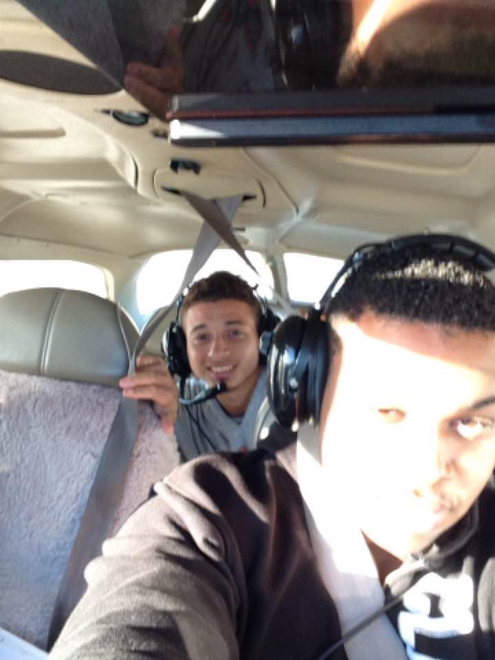 LUKE_HENDRXX's tweet photo. Flying bro around for his first flight ever!had a blast today 👌#SkyWhippin #Flight187 http://t.co/6E2MMIRqXP