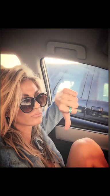 👎👎👎👎👎👎 http://t.co/IcOP7jC9kk<a href="/tag/tbt"class="tags"><span>#tbt</span></a>