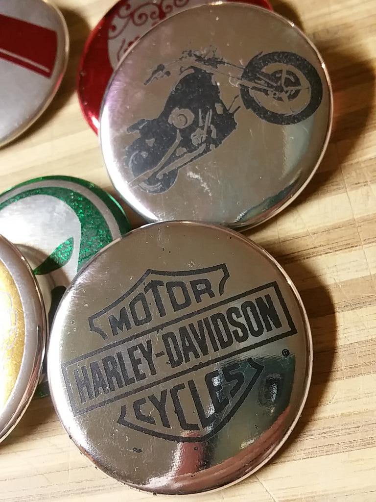 buttonboynet's tweet image. Can buttons get any more #heavymetalbuttons new from buttonboy.net