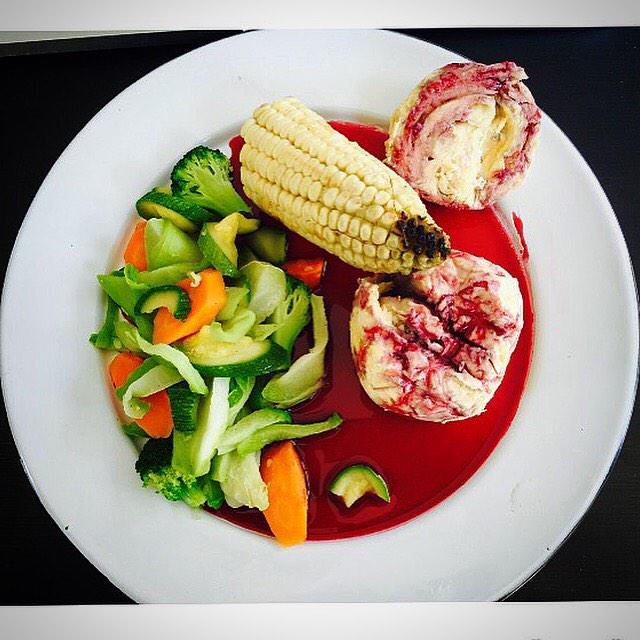 Ven por tu Pechuga de pollo en salsa de Jamaica a XOLO 👌