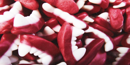 comparingariana's tweet image. 