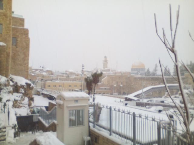 Israeliupdates's tweet photo. Some more shots http://t.co/vyybIu3d9b