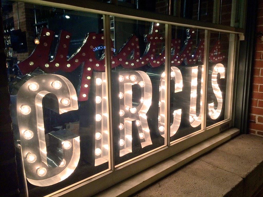 Fun night of crafting <a href="/upstairscircus/">Upstairs Circus</a> with <a href="/BettieLocke/">Kappa Alpha Theta</a> alumni!