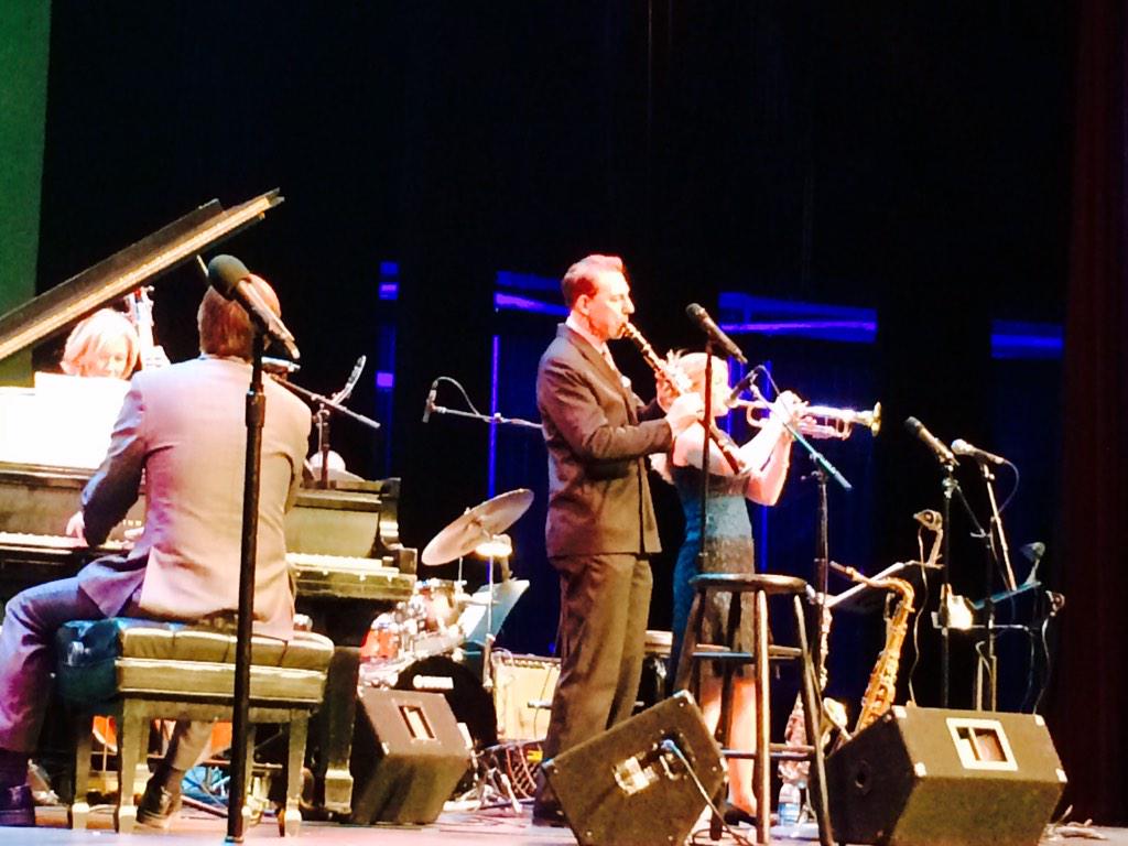 MsMollyRyan's tweet photo. @briaskonberg @LevinsonDan Y'all were on FIRE tonight @HighlightsInJaz #jazz #bestofnewyork #highlightsinjazz http://t.co/lOxLgqRAMw