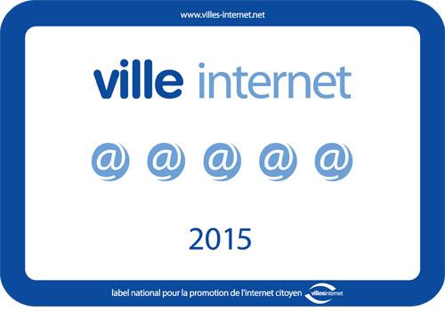 Netinfosmedias's tweet photo. La http://t.co/X6dFyuPoh8 passe en 5 @, fruits des efforts constants de ses services en faveur des NTIC. Bravo ! http://t.co/4IYPPJnSdV