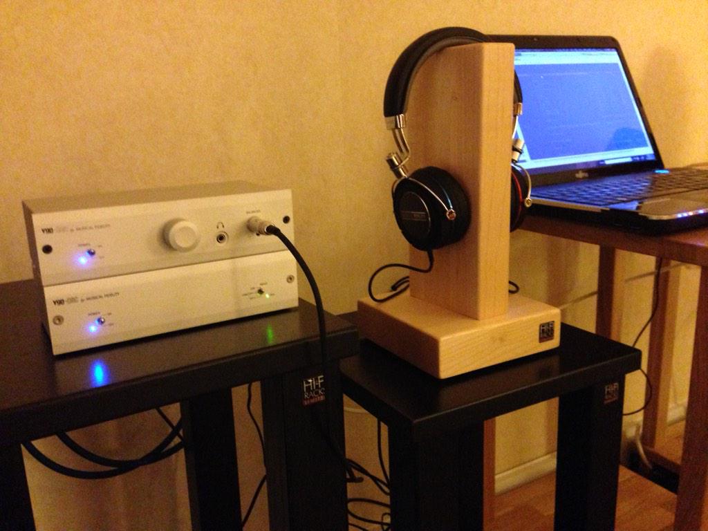Davewatersuk's tweet photo. @HiFiChoiceMag @whathifi @MF_HiFi @musicalfidelity @MFhphones @SvBristolShow we are up and running. http://t.co/luObizn8PC