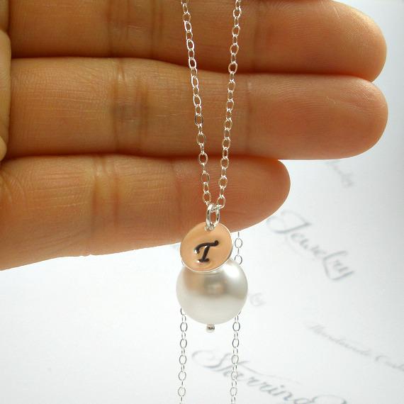 StarringUJewel's tweet photo. Looking for meaningful #gift for your #mom? https://t.co/XGzLNGzfox #etsymntt #etsychaching #epiconetsy https://t.co/BFRm6LvQjr