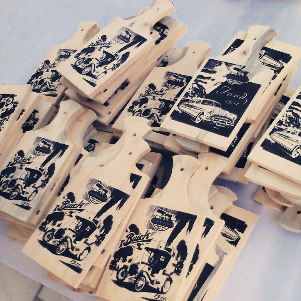 faceinc99's tweet photo. Merchandise museum angkut #limited #oleholeh #telenan #sablon #pajanganruang #pajangandinding #hadiah #woodart http://t.co/VHO4XCBGgs