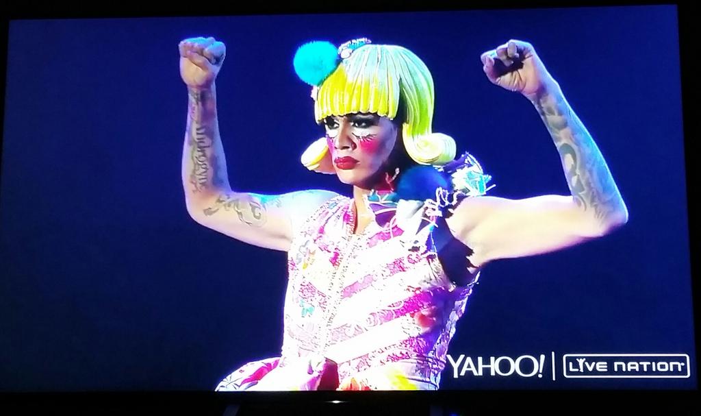 Jorg31981's tweet photo. @sutanamrull yes just as good on tv. @RuPaulBOTS #YahooLive http://t.co/pTUxJ6jnFH