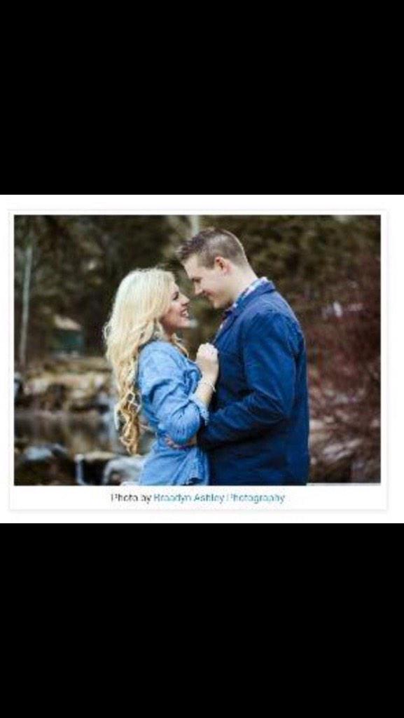 gunshopprincess's tweet image. #FindSydandDani look at their sister move on with her life #gettingmarried #spendingextramoney #goodluckfuturefamily